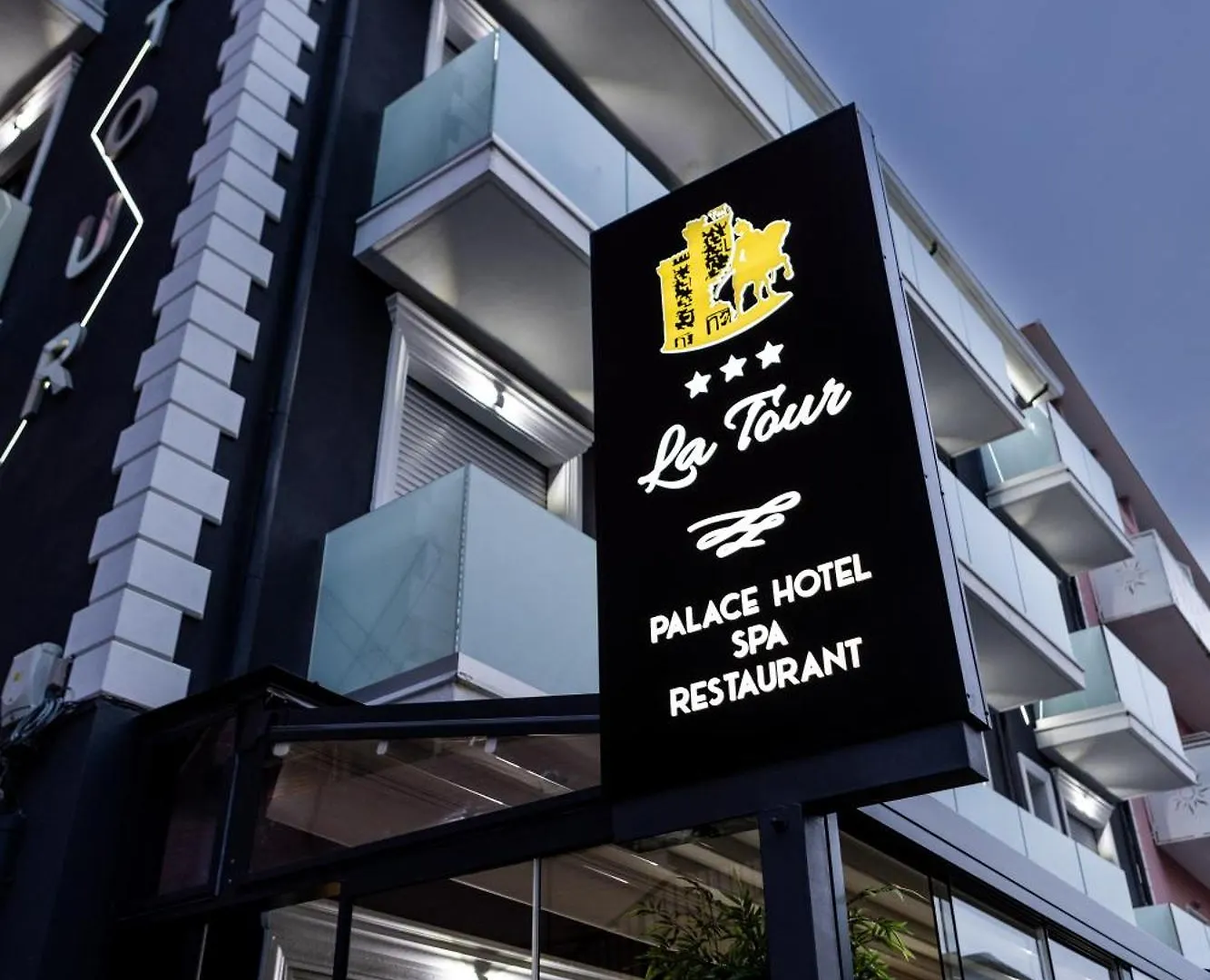 La Tour Palace Hotel & Restaurant 리미니 3*,  이탈리아