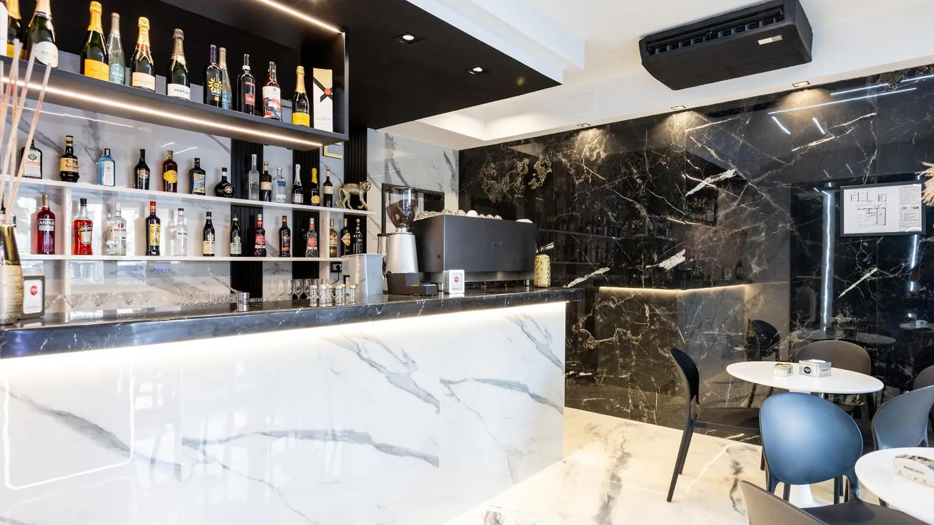 La Tour Palace Hotel & Restaurant 리미니